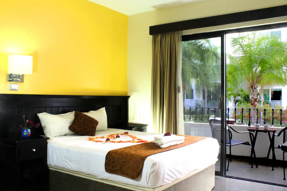 In-room safe, desk, free WiFi, bed sheets
