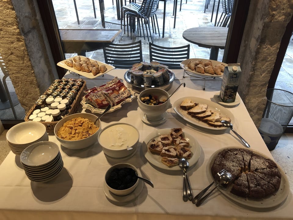 Breakfast buffet