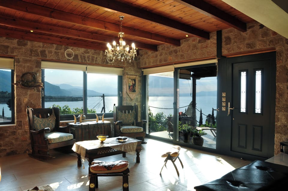Villa, 4 Bedrooms, Private Pool, Garden View | Living room | Books