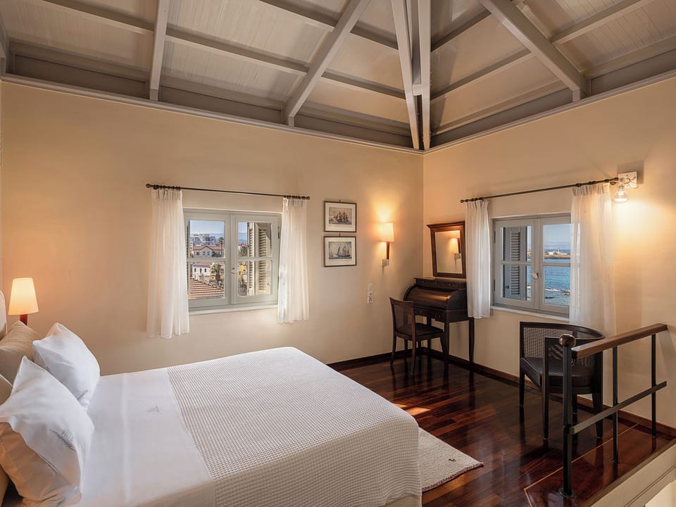 Suite Executive Sea View | 1 bedroom, premium bedding, minibar, in-room safe