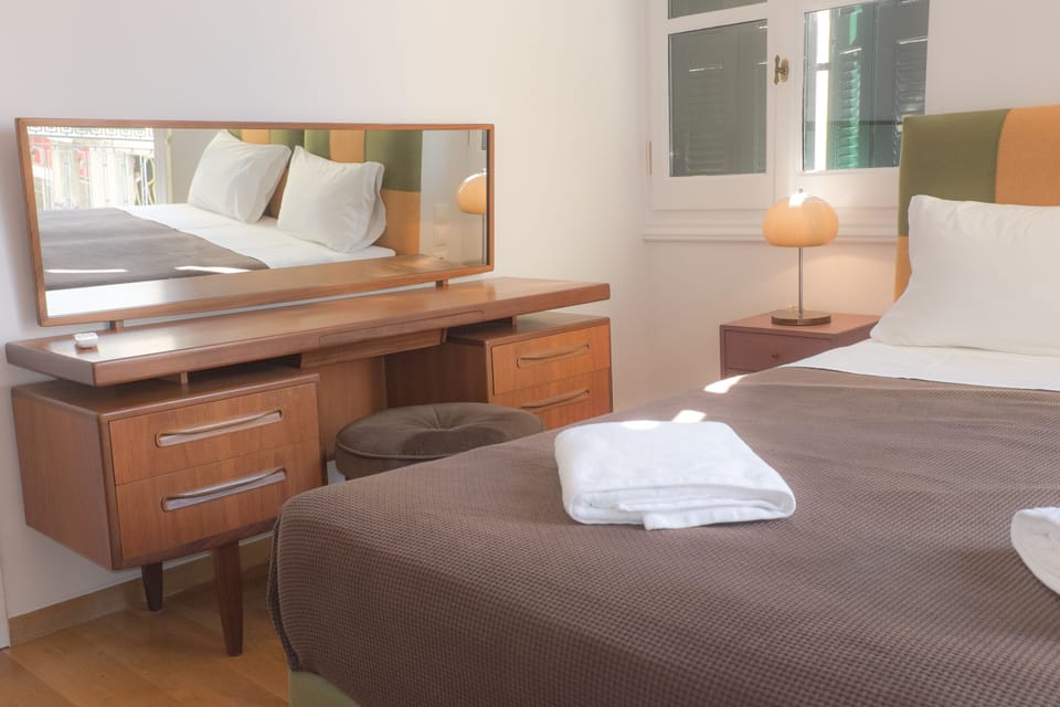 Deluxe Double or Twin Room | In-room safe, soundproofing, free WiFi, bed sheets