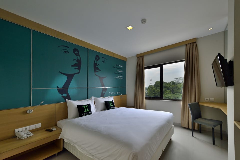 In-room safe, desk, free WiFi, bed sheets