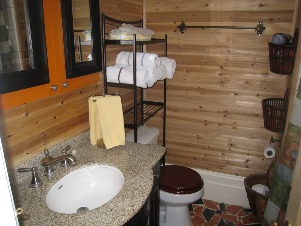 Superior Room, 2 Queen Beds | Bathroom | Combined shower/tub, hair dryer, towels