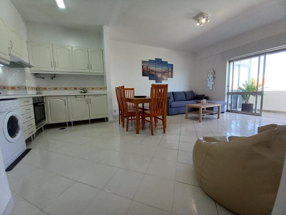 House | 2 bedrooms, iron/ironing board, WiFi