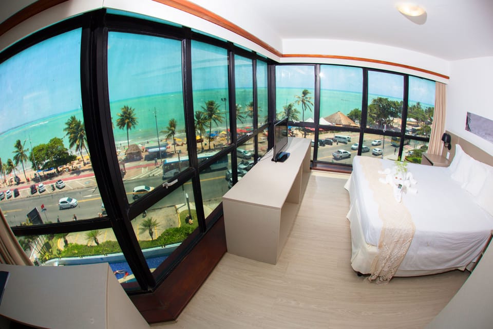 Panoramica | Minibar, in-room safe, free WiFi, wheelchair access