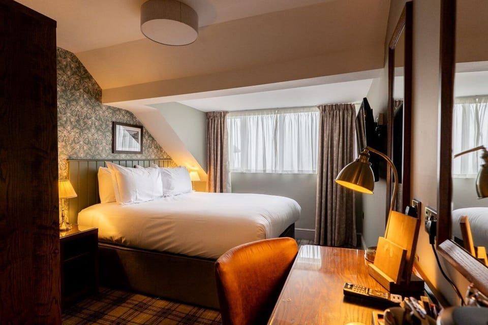 In-room safe, desk, iron/ironing board, free WiFi