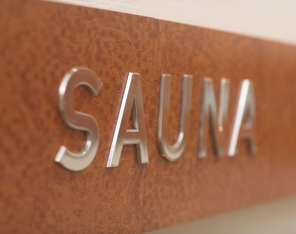 Sauna, steam room
