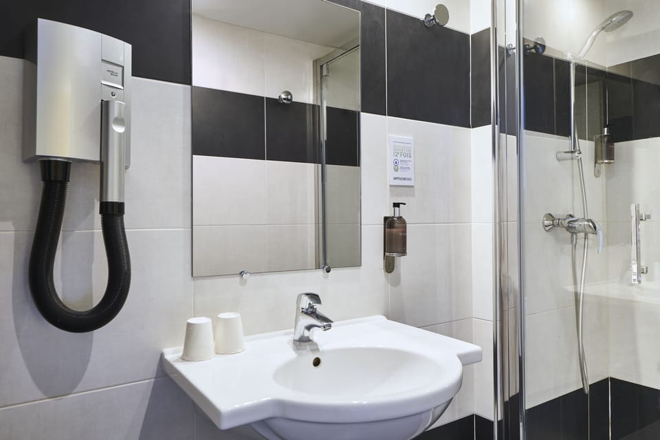 Hôtel Kabanel by HappyCulture Hotel in Paris