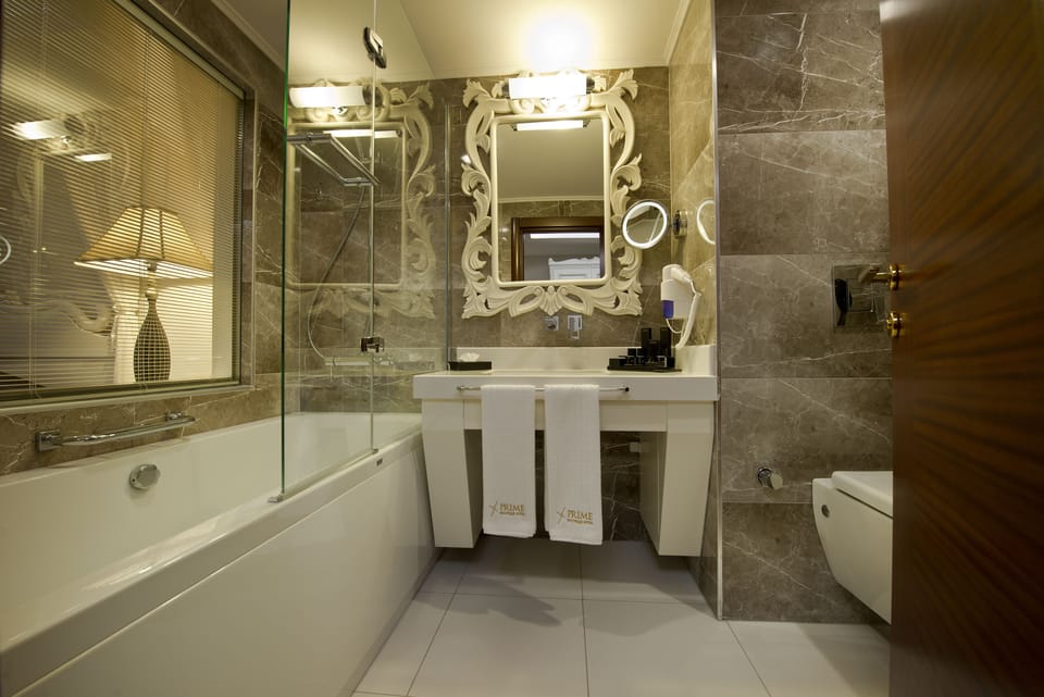 Deep soaking tub, rainfall showerhead, free toiletries, hair dryer