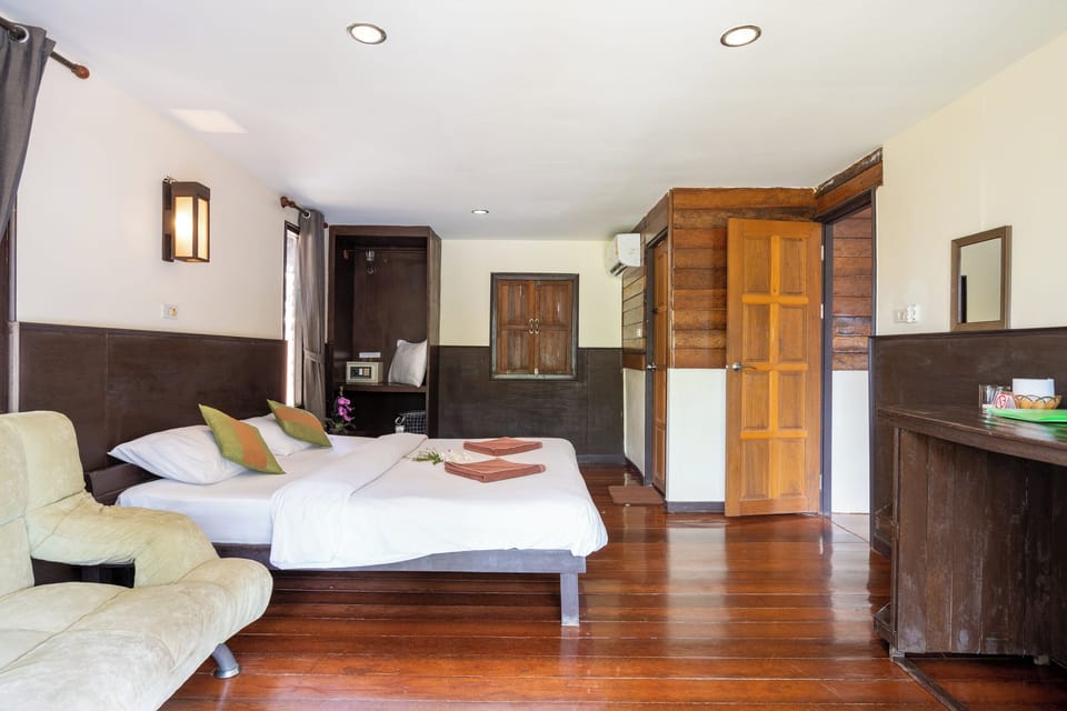 Family Bungalow, 2 Bedrooms (Deluxe Family A/C Bungalow) | In-room safe, travel crib, free WiFi