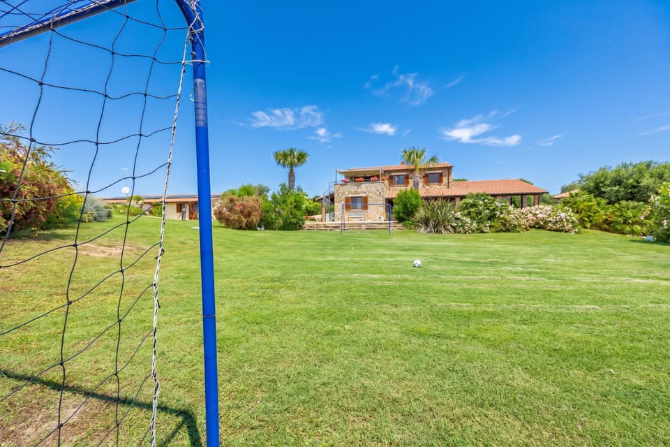 Family Villa, 4 Bedrooms, Balcony, Mountainside (Pool Villa Angela Whirlpool) | Sport court
