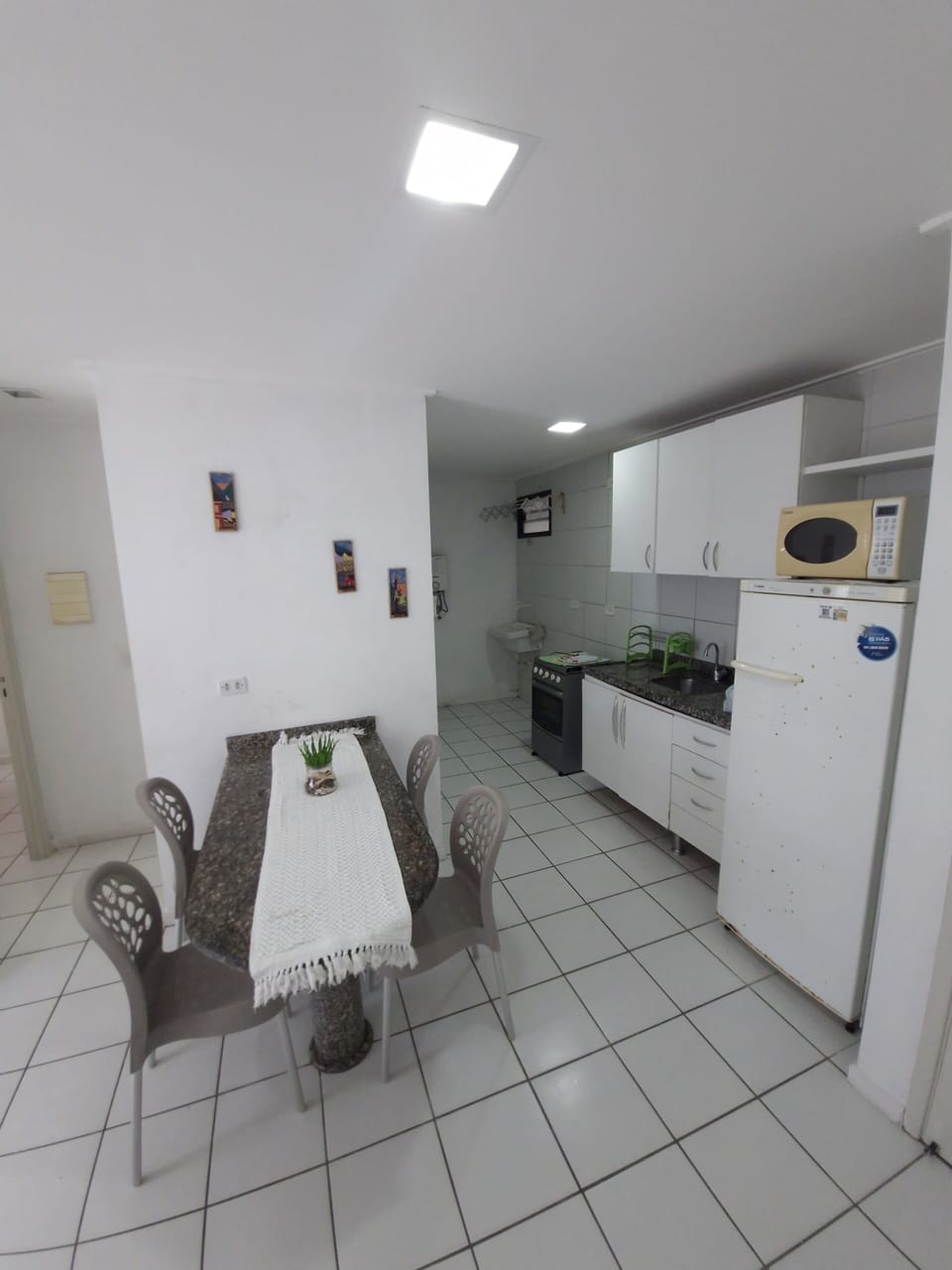 Basic Apartment | Dining room
