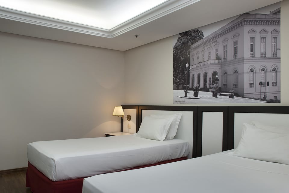 Classic Twin Room | Desk, free WiFi, bed sheets