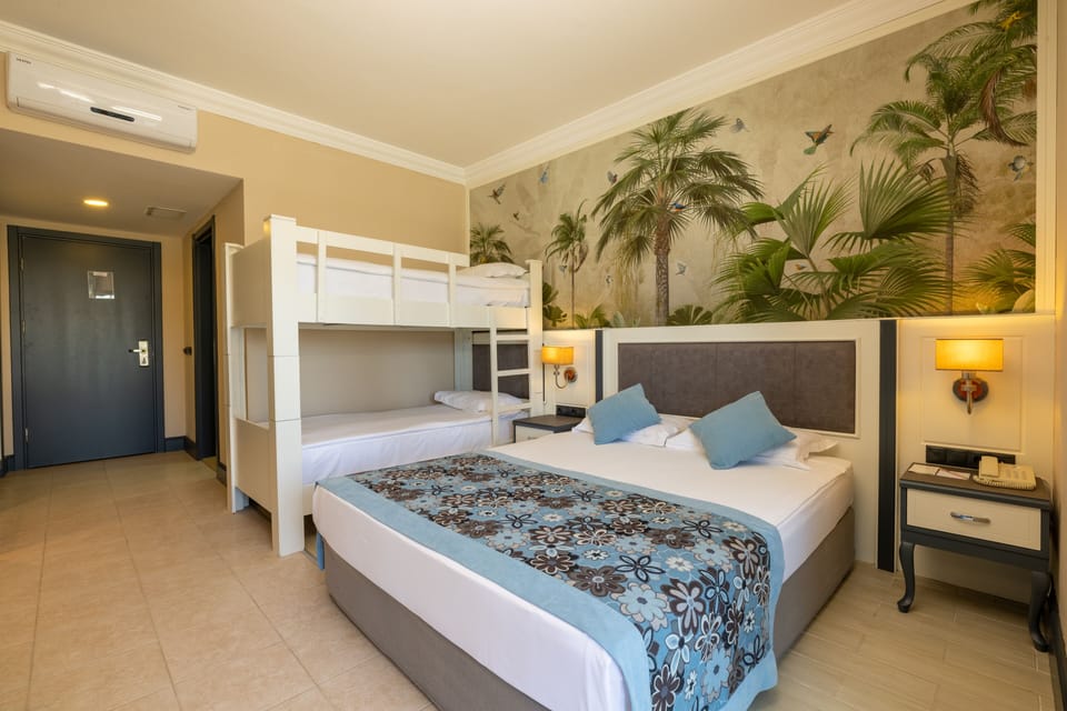 Standard Room with BunkBed | Premium bedding, free minibar, in-room safe, desk