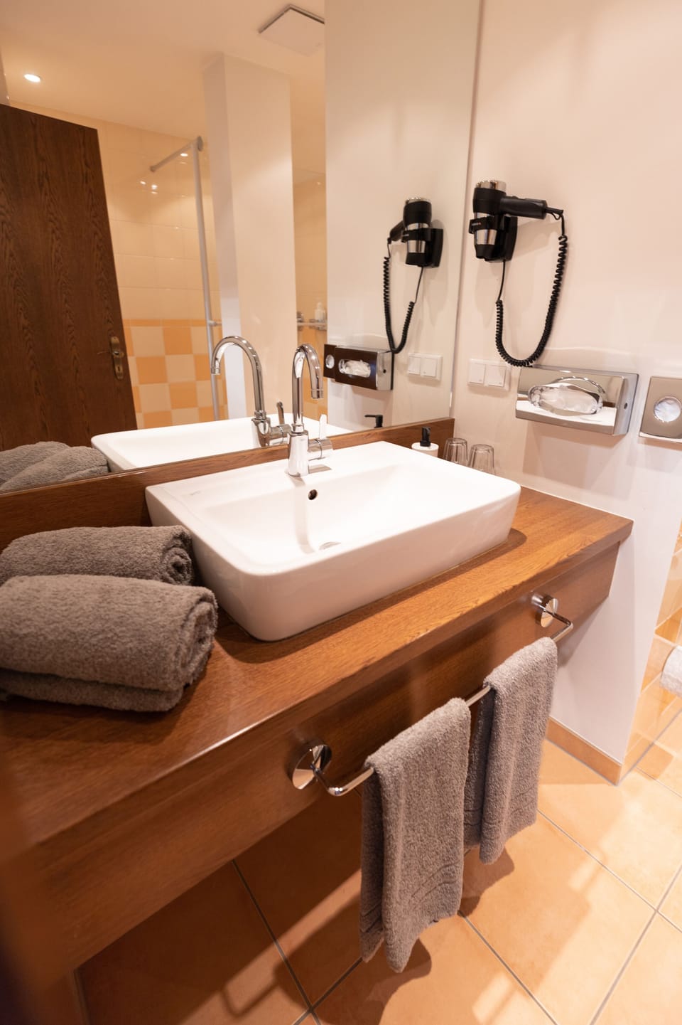 Hair dryer, towels