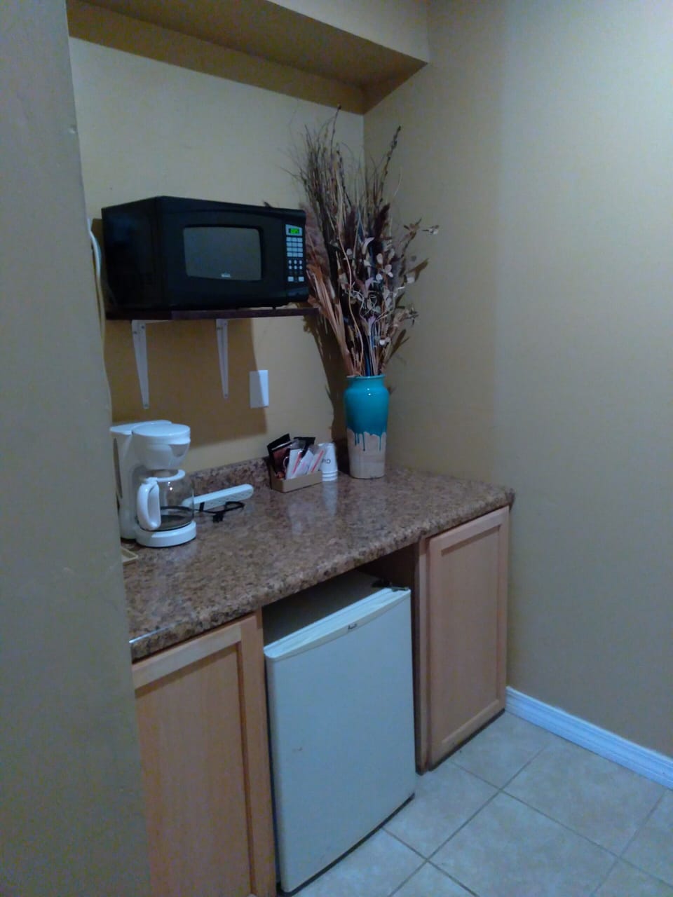 Desk, iron/ironing board, cribs/infant beds, rollaway beds