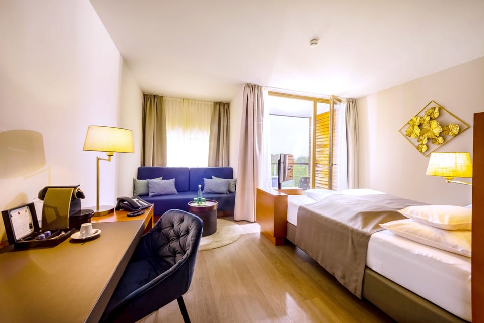 Premium bedding, in-room safe, desk, soundproofing