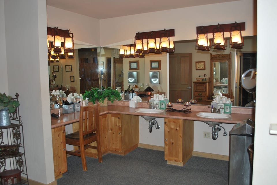Aromatherapy, hot stone massages, deep-tissue massages, Swedish massages