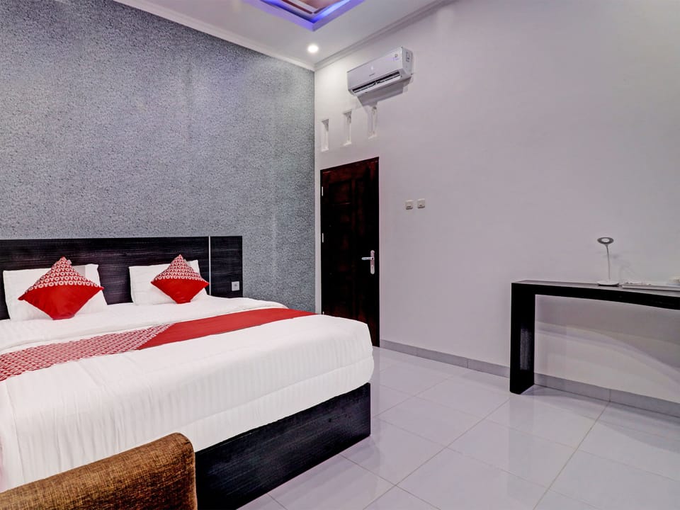 Deluxe Studio | Desk, WiFi (free), bed sheets