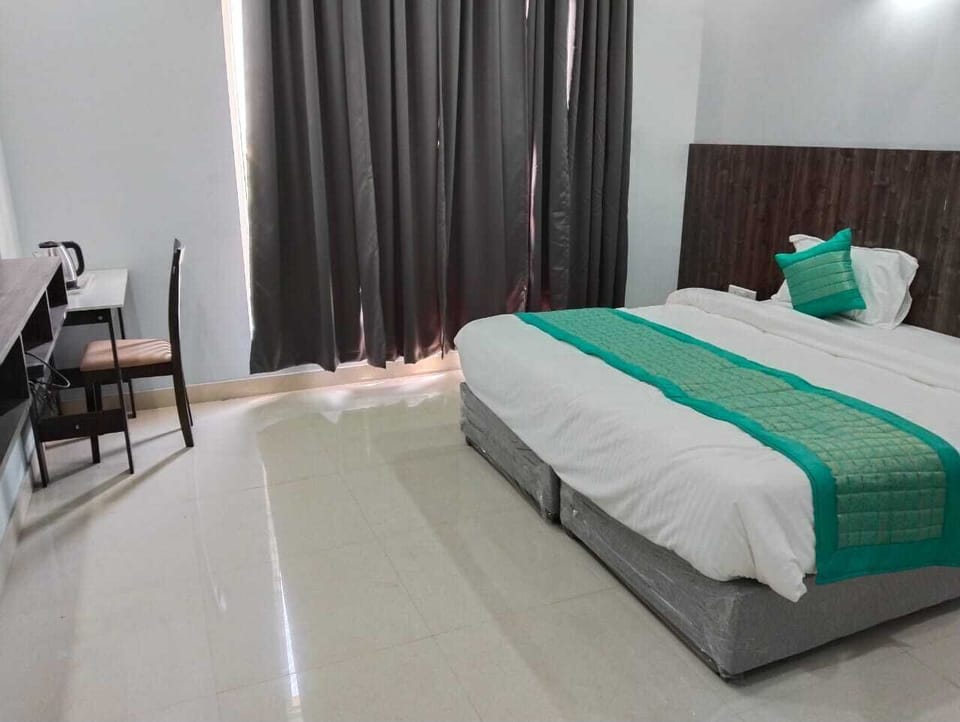 Deluxe Room | Free WiFi