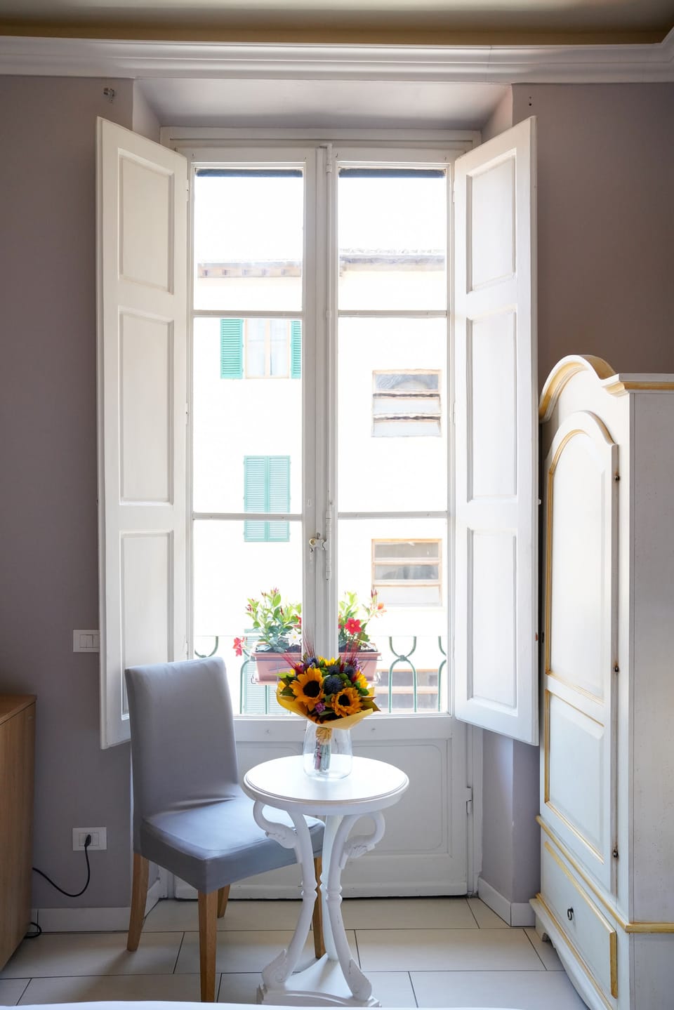 Triple Room | Courtyard view