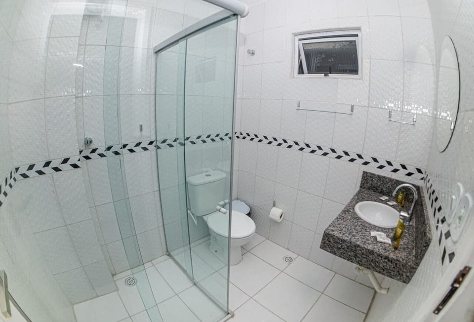 Shower, towels