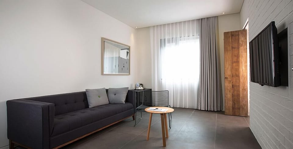 Superior Penthouse | Living room | TV