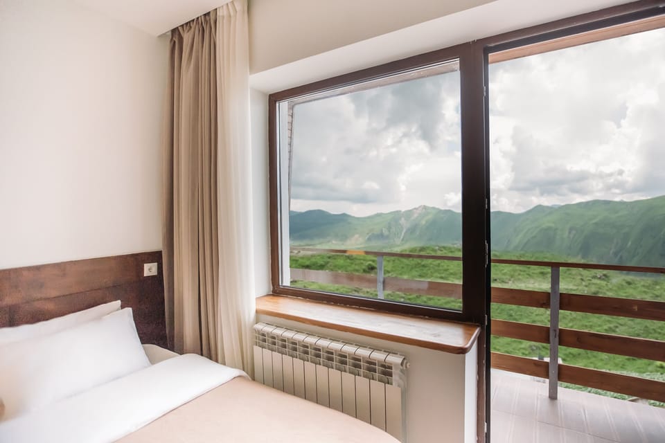 Suite, Balcony | Minibar, individually decorated, individually furnished, desk