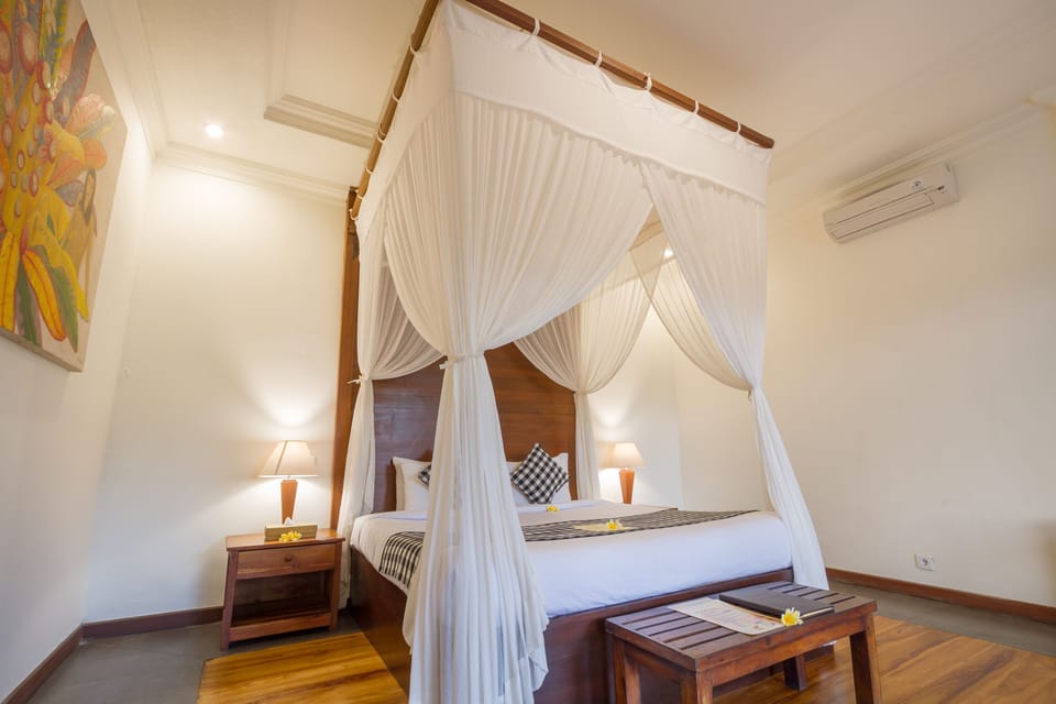 Superior Room | In-room safe, desk, blackout drapes, soundproofing