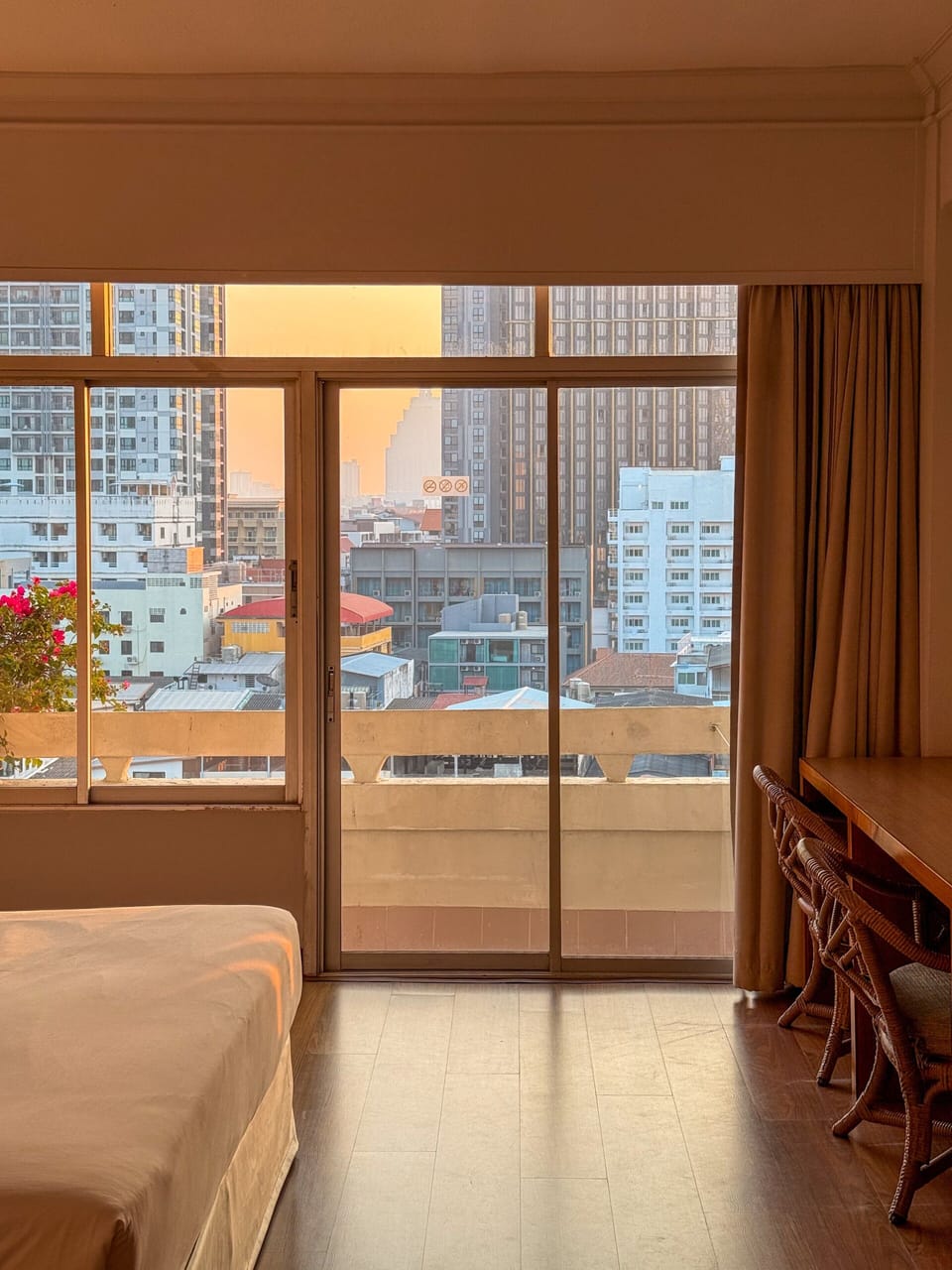 Deluxe Double or Twin Room | Minibar, in-room safe, soundproofing, rollaway beds