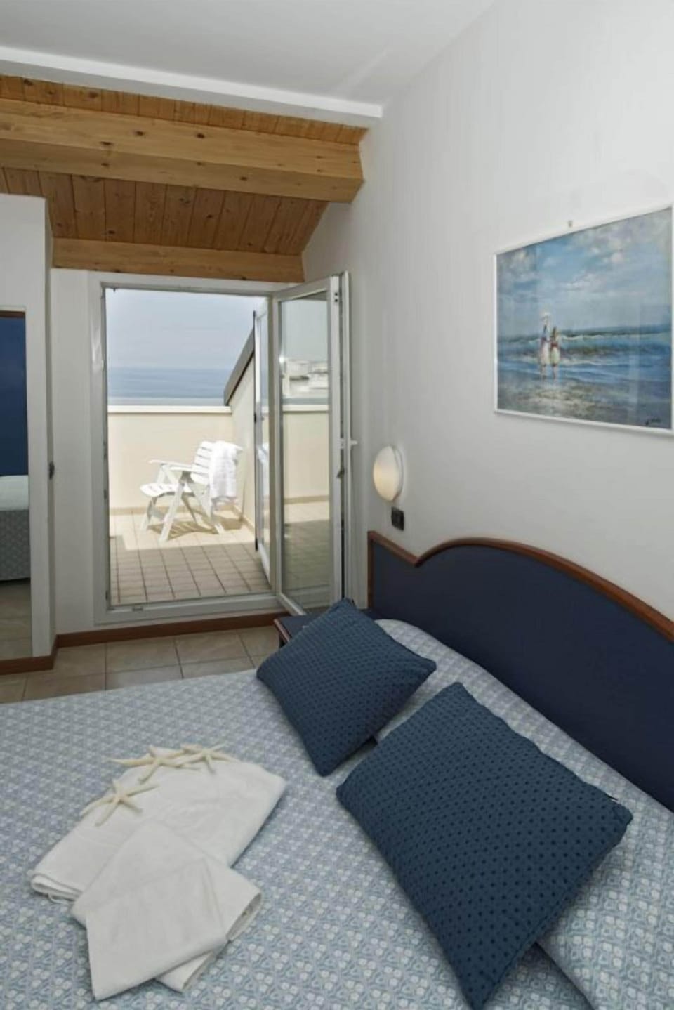 Quadruple Room | Minibar, in-room safe, desk, cribs (surcharge)