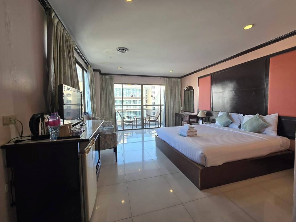 Superior Room | Free WiFi, bed sheets