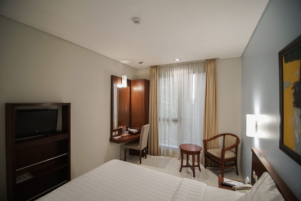 Superior Room | In-room safe, desk, free WiFi