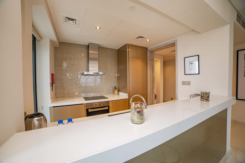Business Apartment, Non Smoking, Balcony | Private kitchen | Full-size fridge, microwave, oven, stovetop