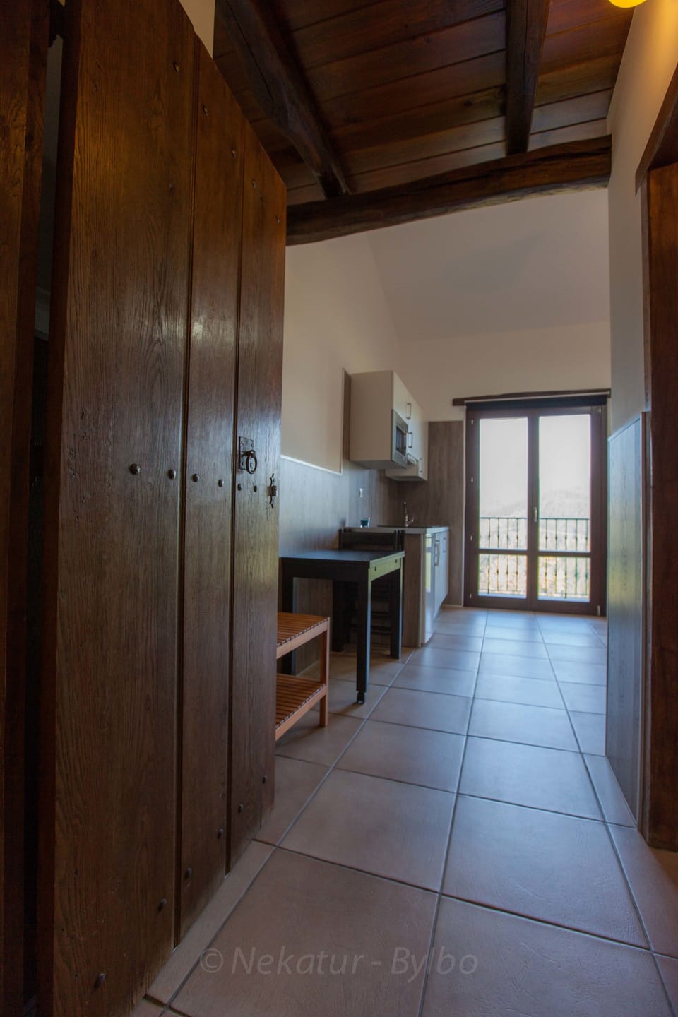 Studio (for 4) | Premium bedding, desk, iron/ironing board, free WiFi