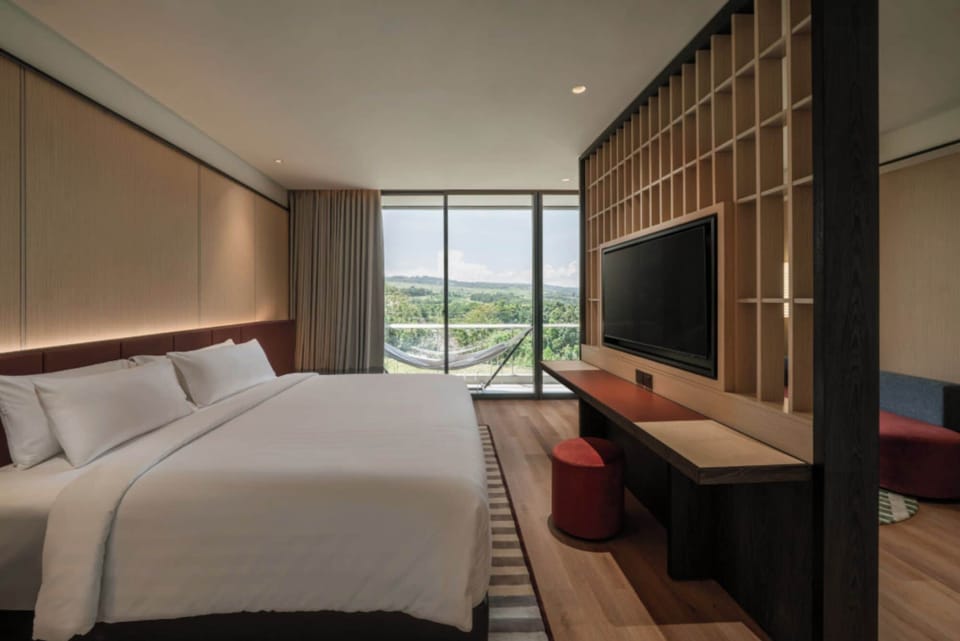 Junior Suite | Minibar, in-room safe, rollaway beds, free WiFi