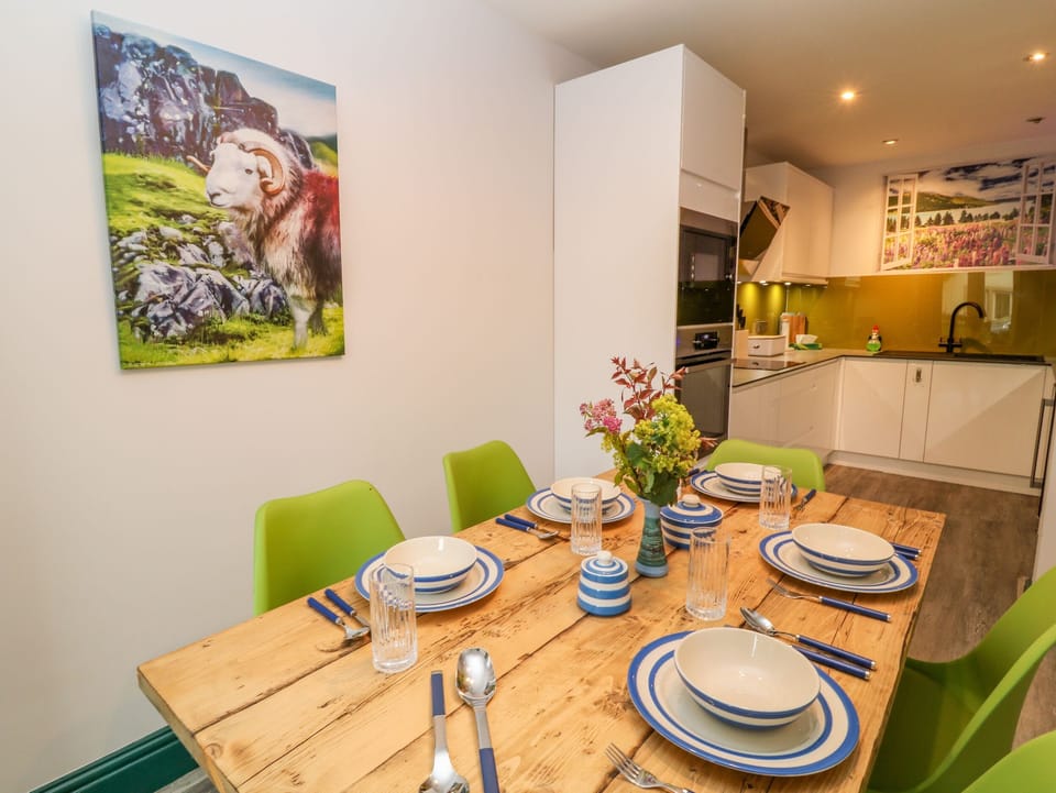 Cottage | Interior
