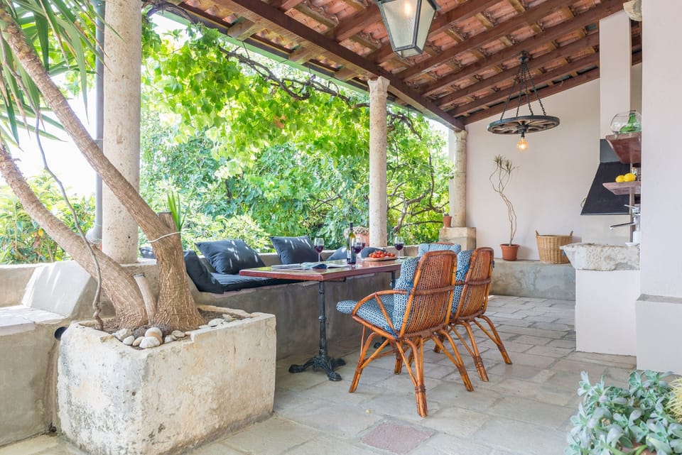 Apartment (2 Bedrooms) | Balcony