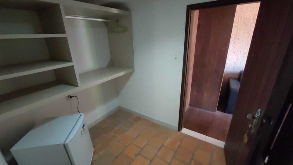Deluxe Quadruple Room | Minibar, bed sheets