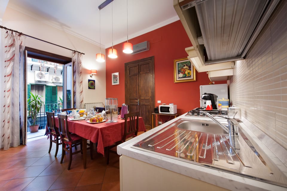 Free daily full breakfast