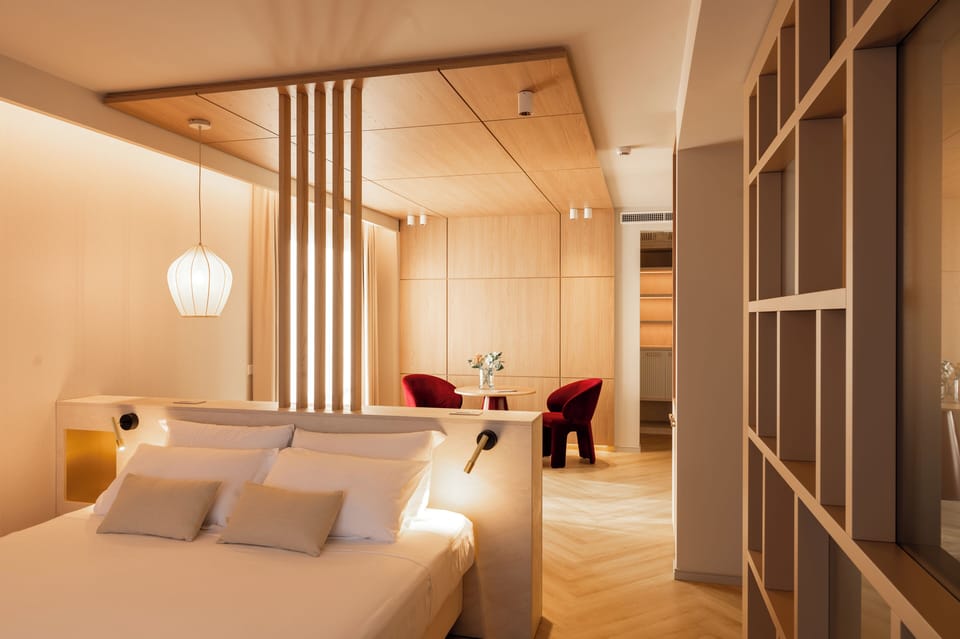 SOULFUL Suite, Front Sea View | Premium bedding, down comforters, in-room safe, desk