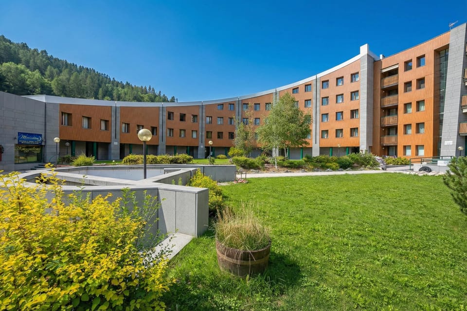 Family Studio, Mountain View (La Marmotta Campo Smith on the Ski) | Property grounds