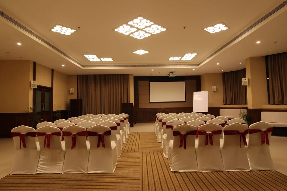THE SOUTH PARK Hotel in Thiruvananthapuram