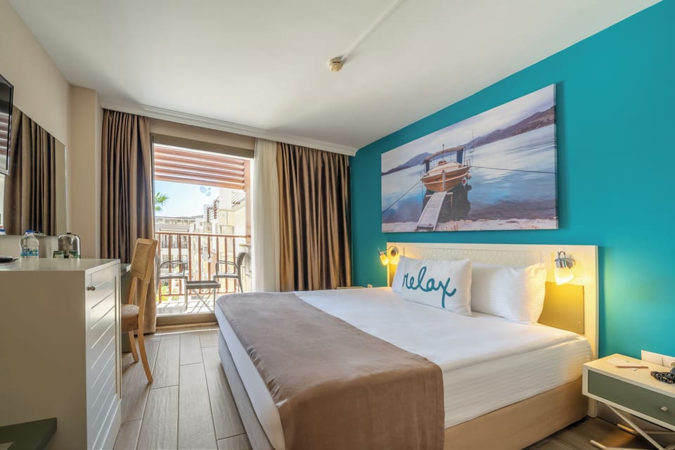 Free minibar items, in-room safe, free WiFi
