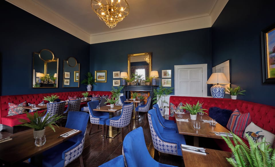 3 restaurants; breakfast, lunch, dinner, and brunch served