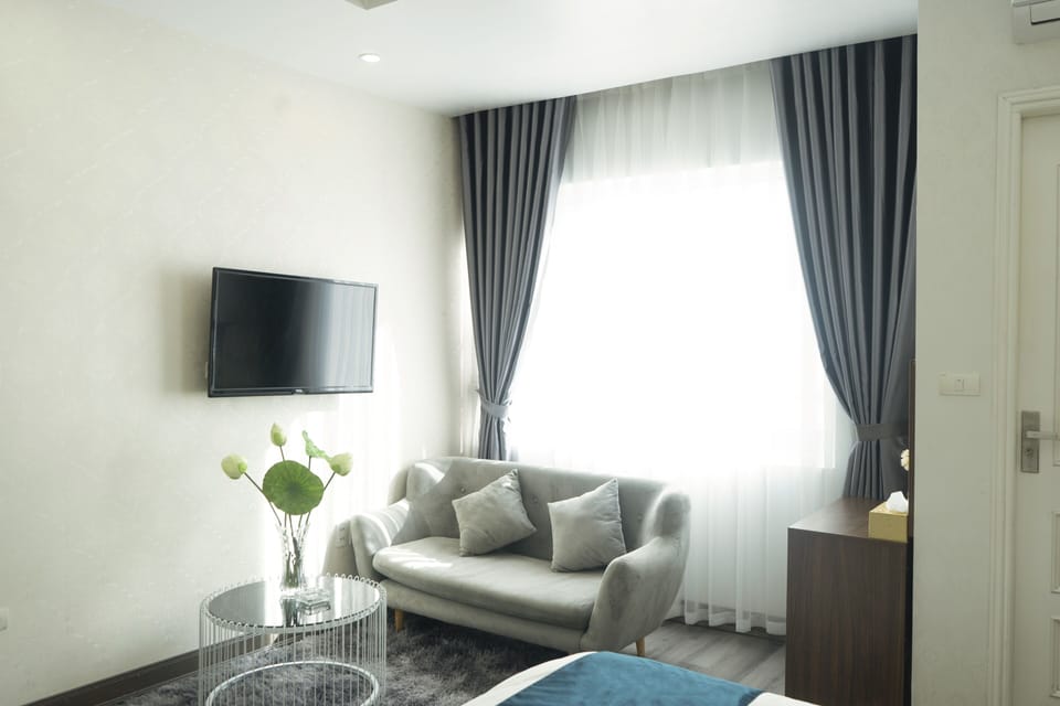 Luxury Room | Egyptian cotton sheets, premium bedding, minibar, desk