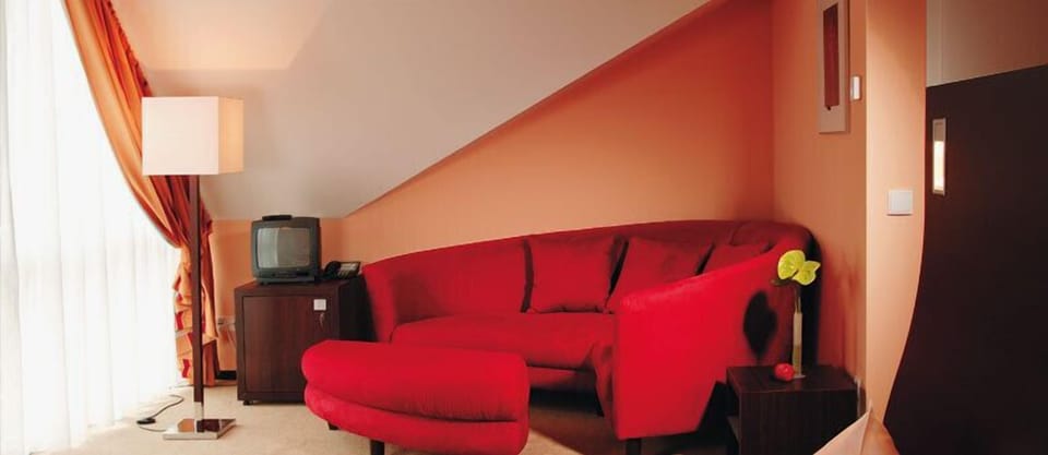 Double Room | Living area | Flat-screen TV