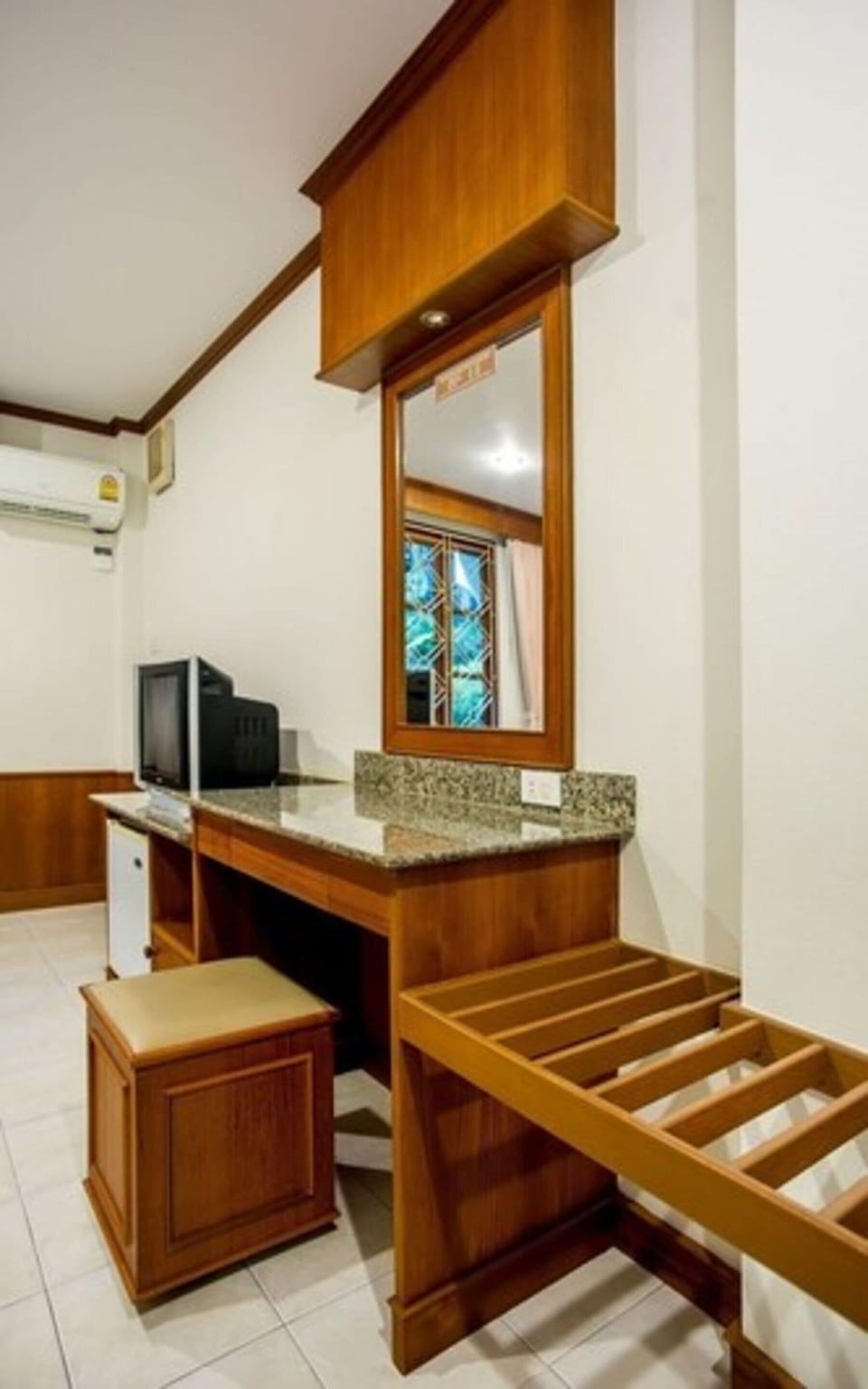Superior No Balcony | Room amenity