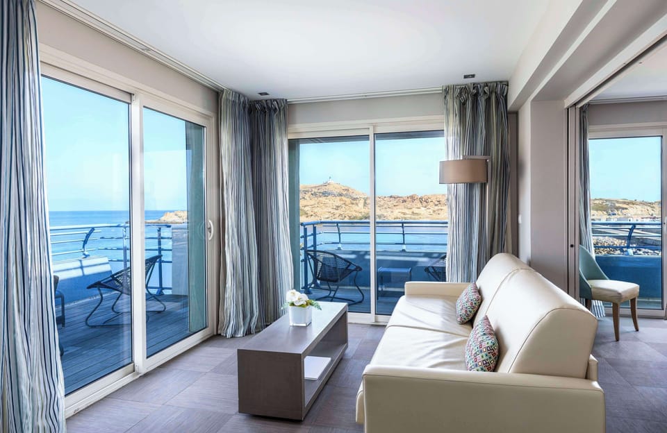 Junior Suite, 1 King Bed, Balcony, Sea View (with Sofabed) | Premium bedding, minibar, in-room safe, desk