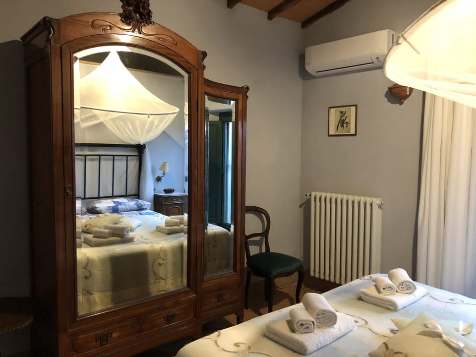 1 bedroom, Egyptian cotton sheets, premium bedding, bed sheets